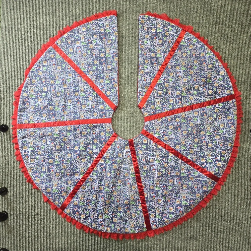 Vintage Handmade Christmas Tree Skirt 42
